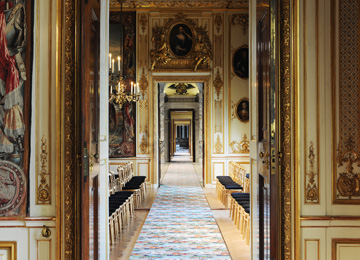 Spring/Summer Luxury Customized Fashion Show